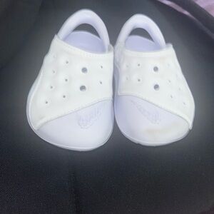 Nike Aqua Swoosh Sandels White/Pure Platinum Size 3C